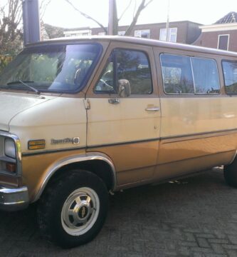 Chevyvan1982