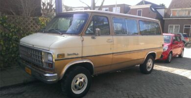 Chevyvan1982