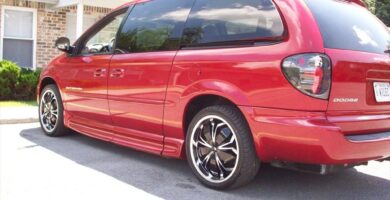 Manual de Usuario DODGE Voyager Caravan 2005 en PDF Gratis