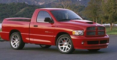 Manual de Usuario DODGE Ram SRT10 2004 en PDF Gratis