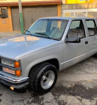 Manual de Usuario CHEVROLET Suburban 1993 en PDF Gratis