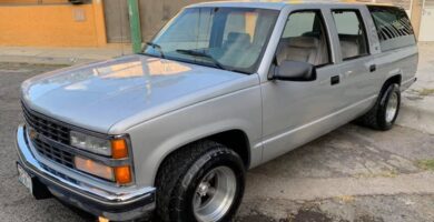 Manual de Usuario CHEVROLET Suburban 1993 en PDF Gratis