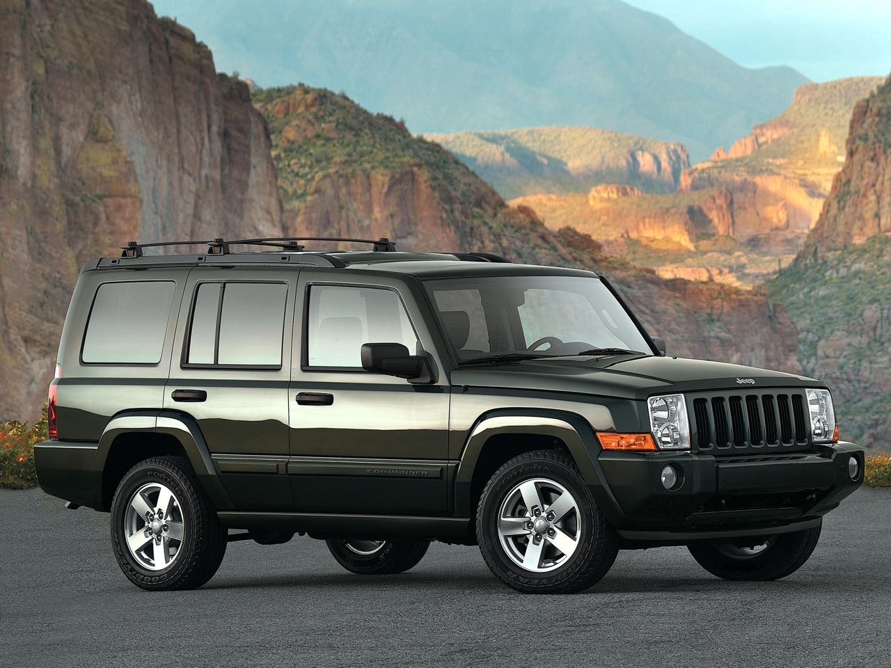 Manual de Usuario JEEP Commander 2006 en PDF Gratis