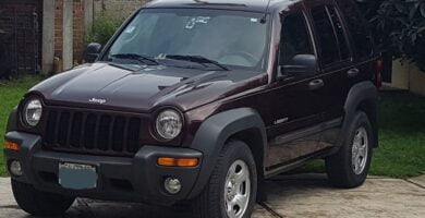 Manual de Usuario JEEP Liberty 2004 en PDF Gratis