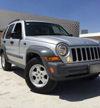 Manual de Usuario JEEP Liberty 2005 en PDF Gratis