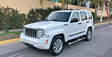 Manual de Usuario JEEP Liberty 2010 en PDF Gratis