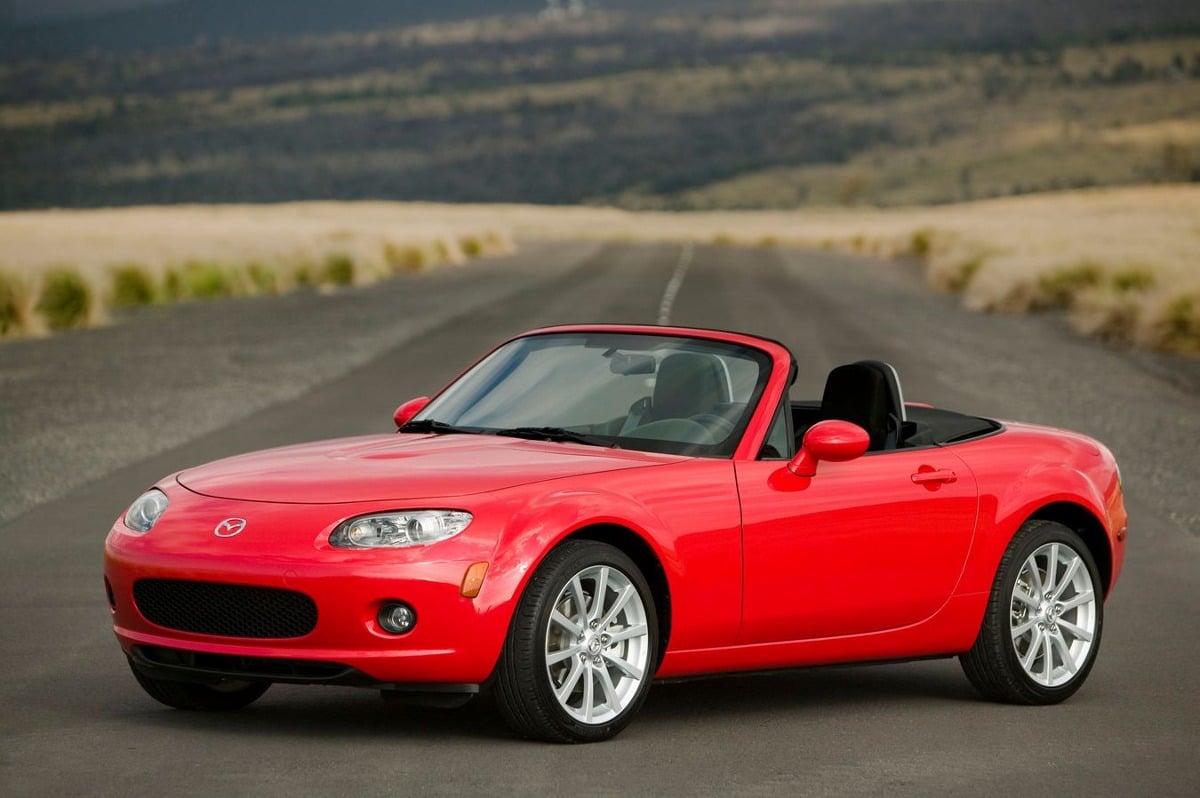 Manual de Usuario MAZDA MX 5 Miata 2006 en PDF Gratis