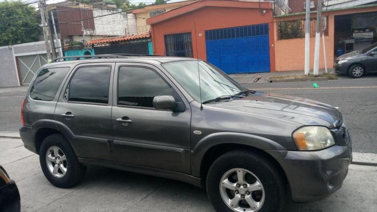 Manual de Usuario MAZDA Tribute 2006 en PDF Gratis