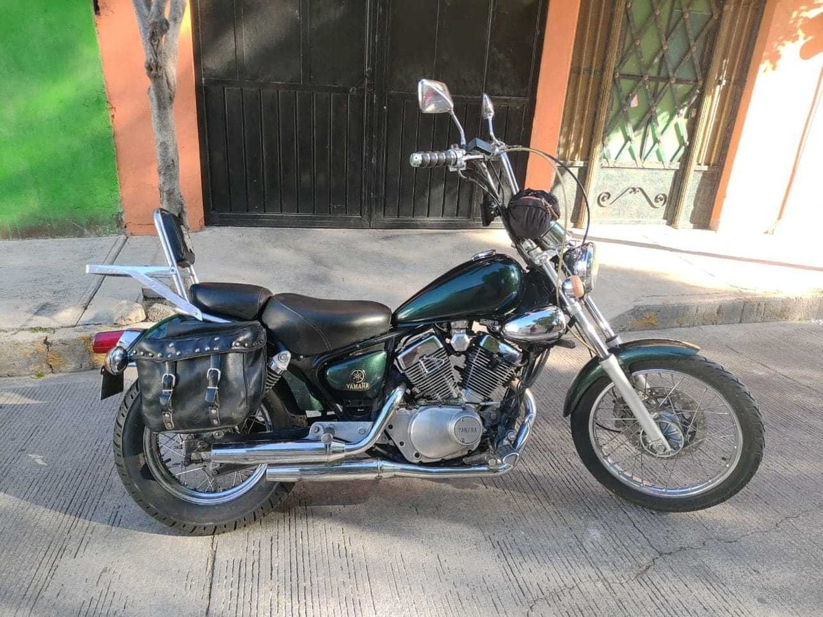 Manual de Moto Yamaha 2UJ8 1999 DESCARGAR GRATIS