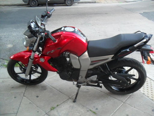 Manual de Moto Yamaha 1ES1 2011 DESCARGAR GRATIS