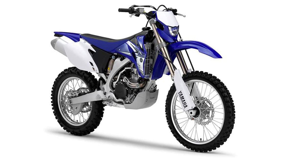 Manual de Moto Yamaha 1HC3 2011 DESCARGAR GRATIS