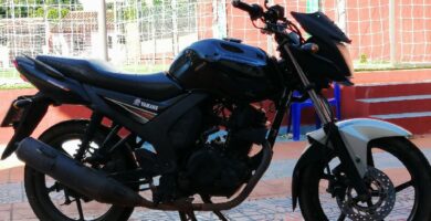 Manual de Moto Yamaha 1SY3 2013 DESCARGAR GRATIS