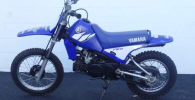 Manual de Moto Yamaha 4BCE 2004 DESCARGAR GRATIS