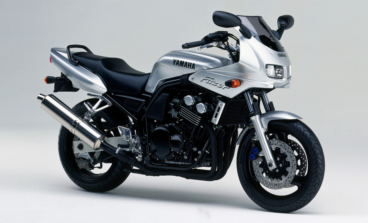 Manual de Moto Yamaha 5DMC 2001 DESCARGAR GRATIS