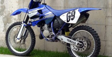 Manual de Moto Yamaha 5ET1 1999 DESCARGAR GRATIS