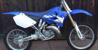 Manual de Moto Yamaha 5NY2 2002 DESCARGAR GRATIS