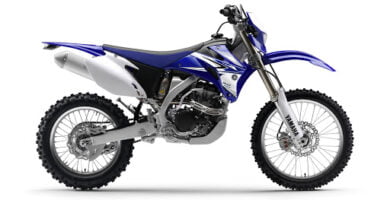 Manual de Moto Yamaha 5UM6 2004 DESCARGAR GRATIS