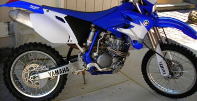 Manual de Moto Yamaha 5UM9 2005 DESCARGAR GRATIS