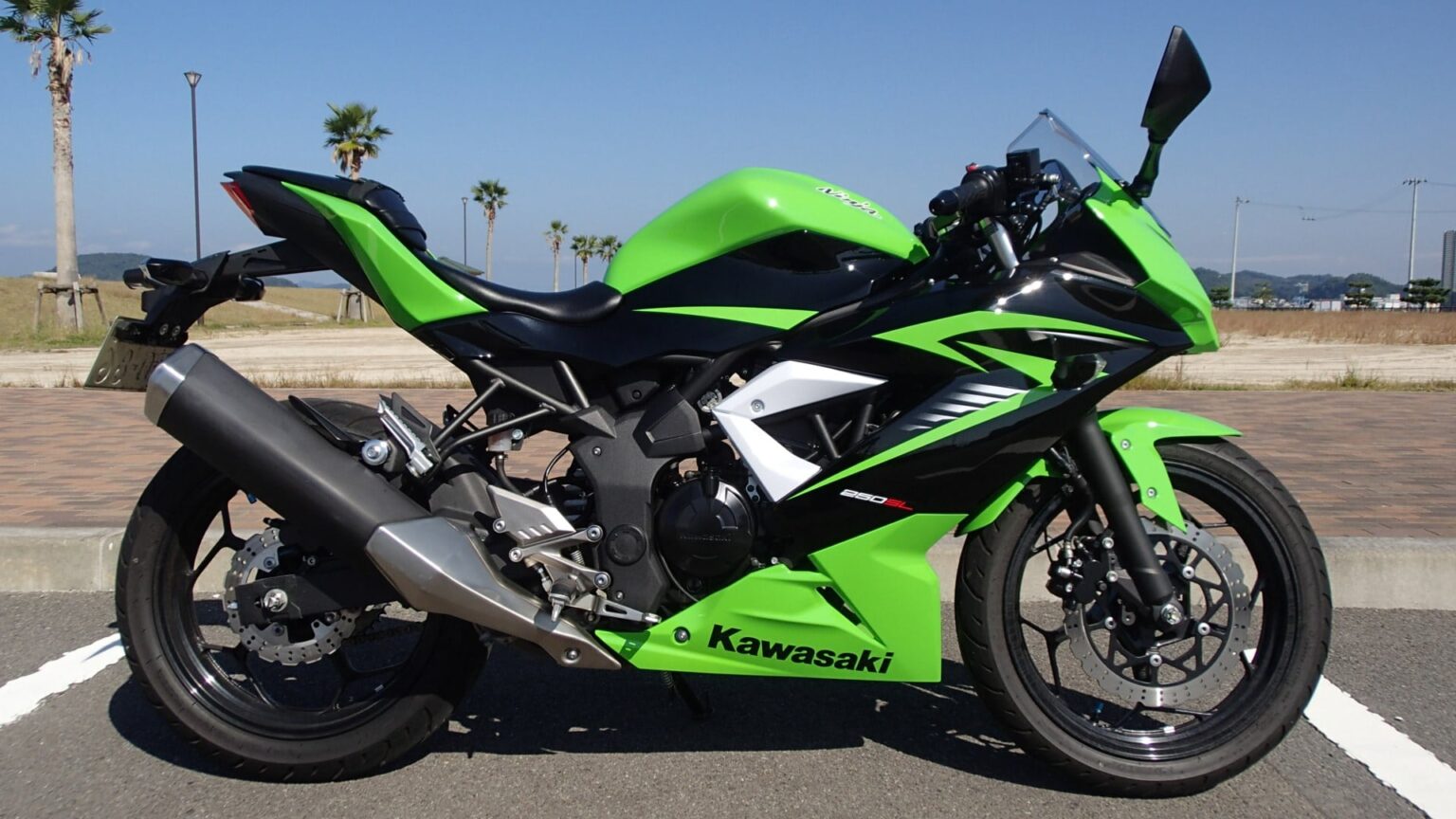 Manual en Español Kawasaki NINJA 250 SL 2014 de Usuario PDF GRATIS