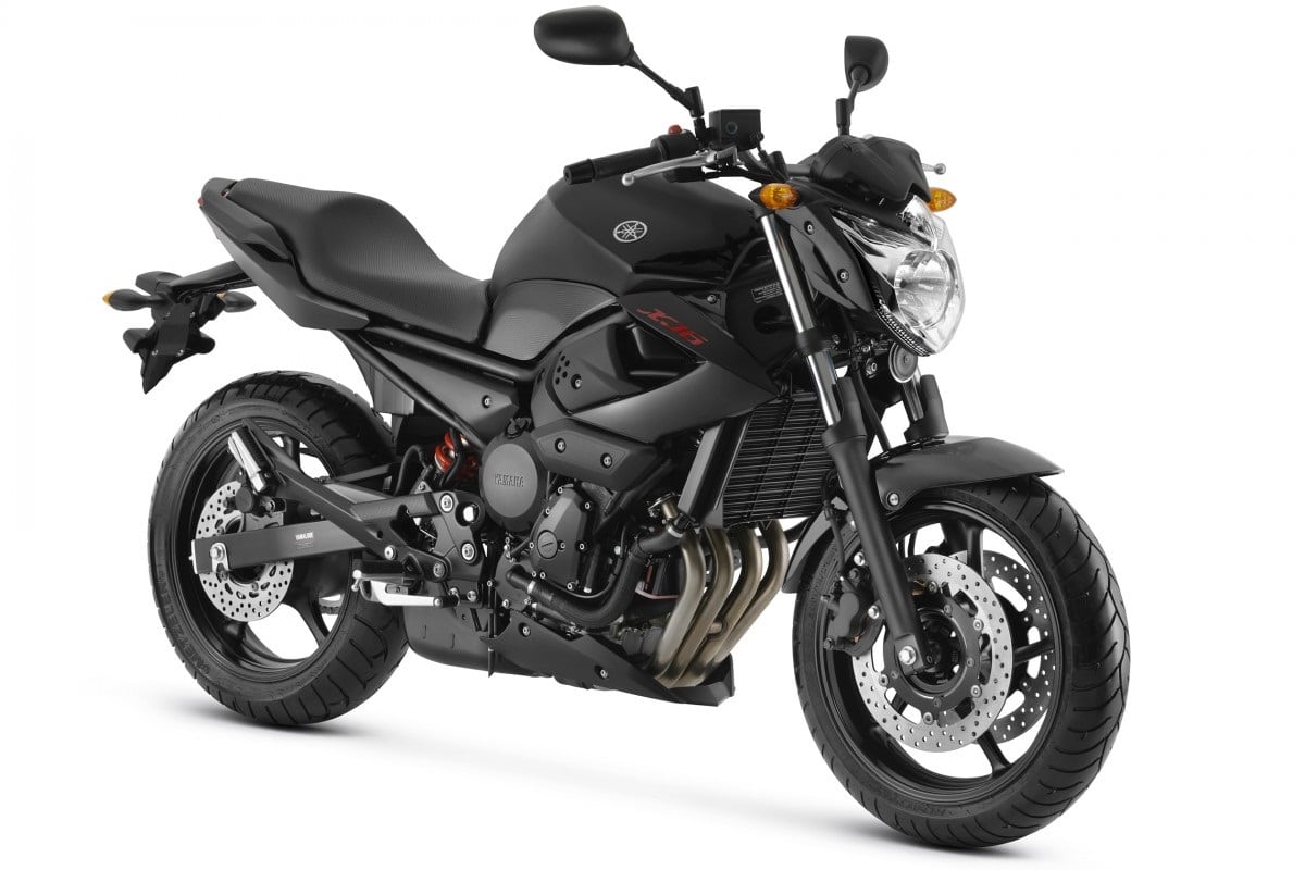 Manual en Español Yamaha XJ6-N 2016 de Usuario PDF GRATIS