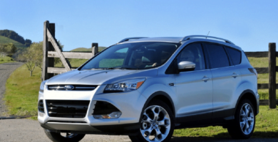 Manual en Español FORD ESCAPE 2014 de Usuario PDF GRATIS