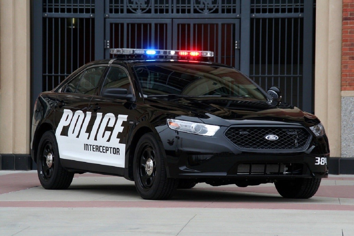 Manual en Español FORD POLICE INTERCEPTOR 2013 de Usuario PDF GRATIS