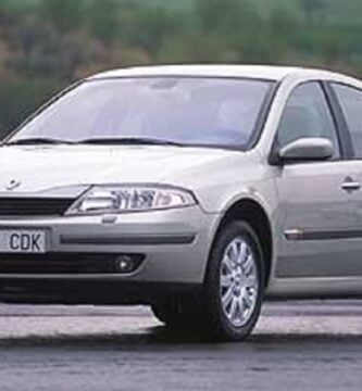 Manual RENAULT LAGUNA 2004 de Usuario