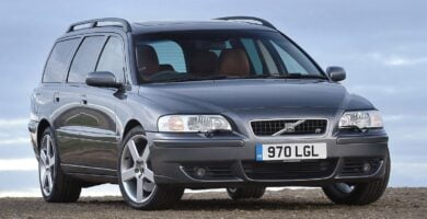 Manual VOLVO V70 2005 de Usuario