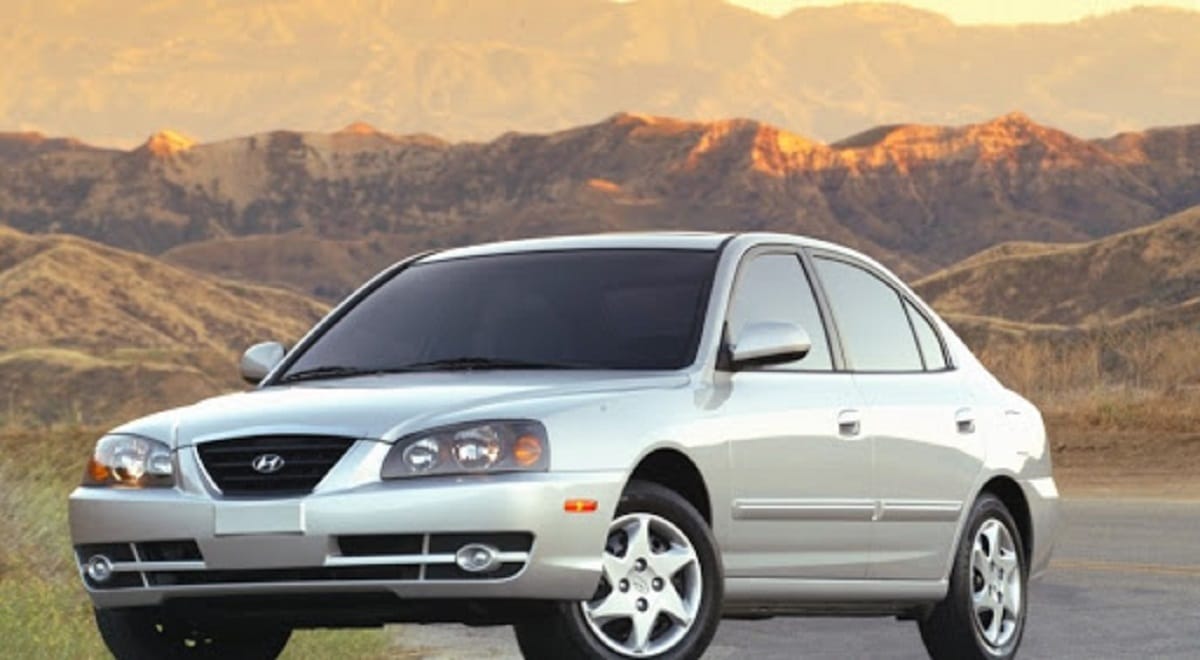 Manual HYUNDAI ELANTRA 2005 de Usuario