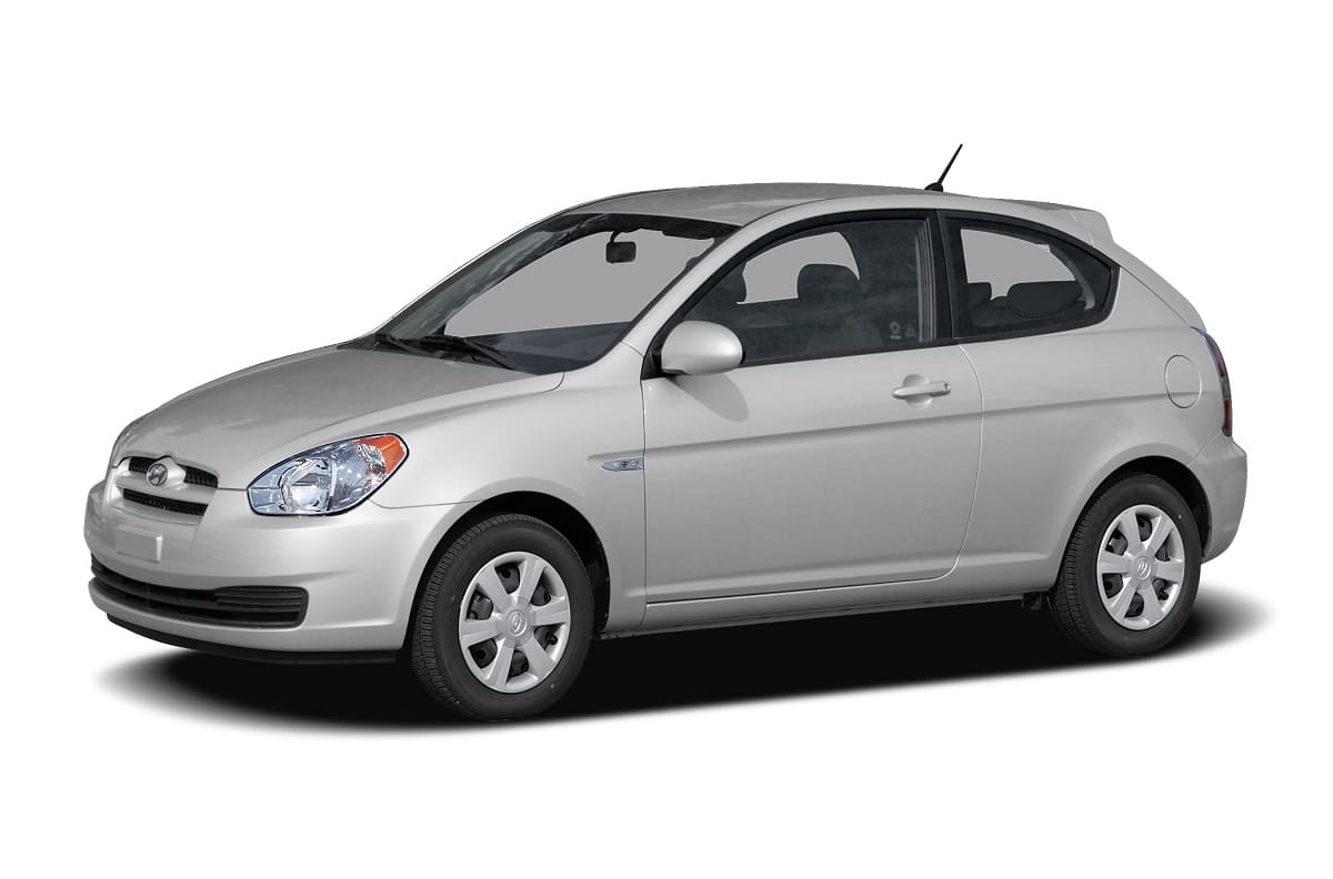 Manual HYUNDAI ACCENT 2007 de Usuario