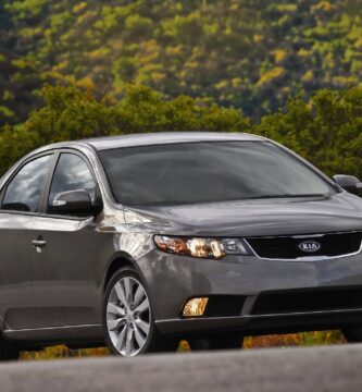 Manual KIA Forte 2009 de Usuario