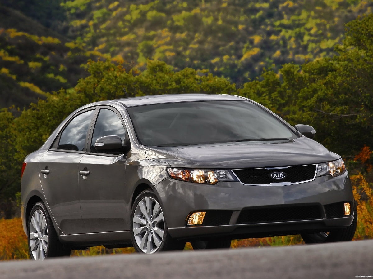 Manual KIA Forte 2009 de Usuario