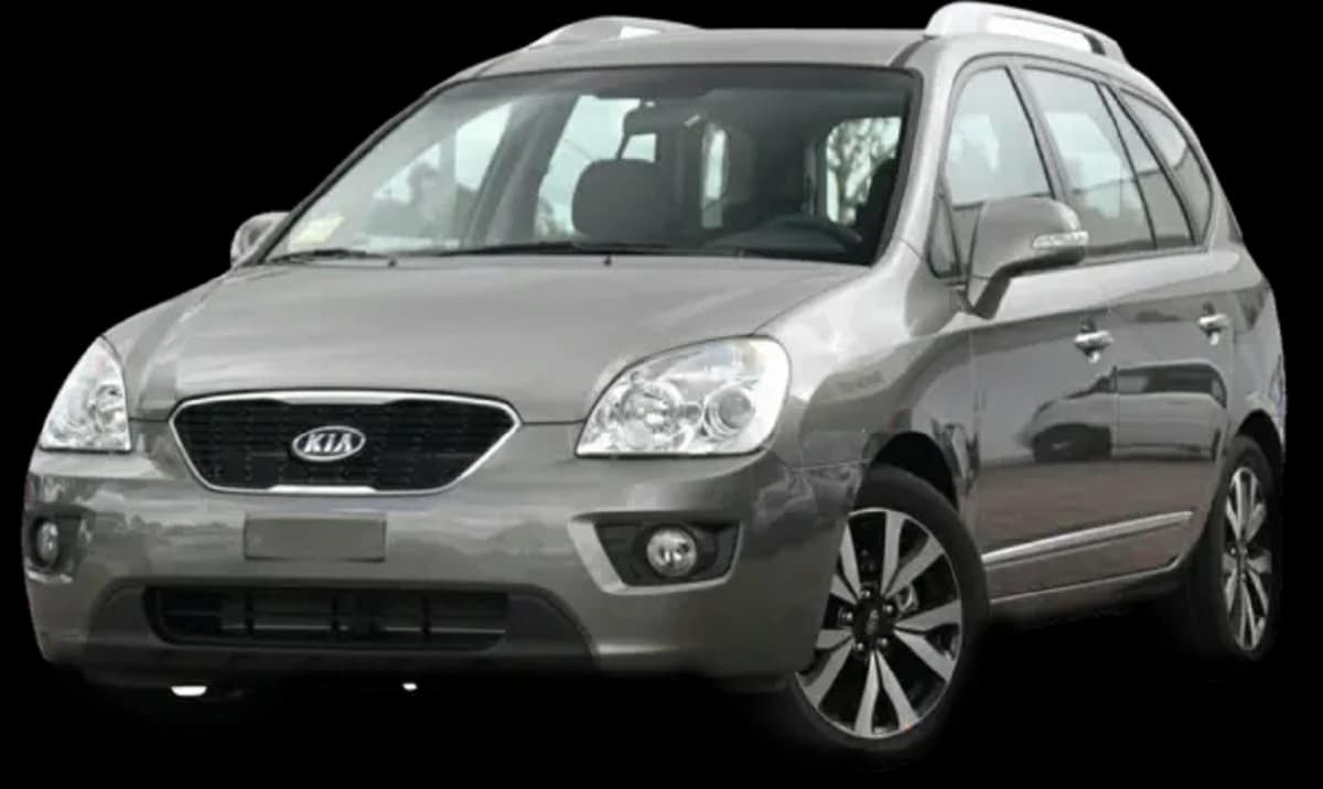 Manual KIA Rondo 2011 de Usuario