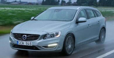 Manual VOLVO V60 2013 de Usuario