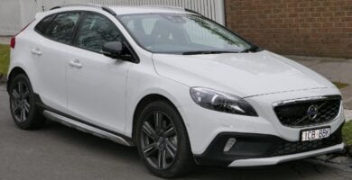 Manual VOLVO V40 CROSS COUNTRY 2015 de Usuario