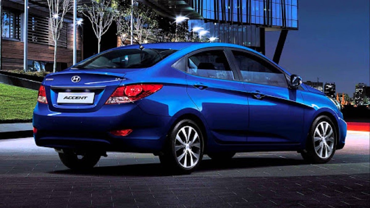 Manual HYUNDAI ACCENT BLUE 2015 de Usuario