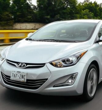 Manual HYUNDAI AVANTE 2015 de Usuario