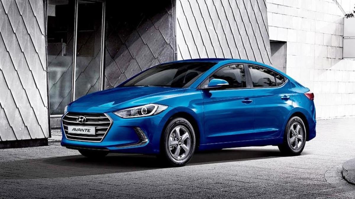 Manual HYUNDAI AVANTE 2016 de Usuario