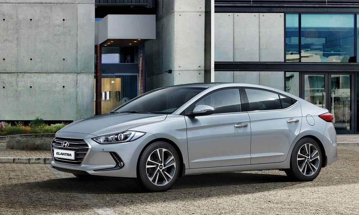 Manual HYUNDAI ELANTRA 2016 de Usuario