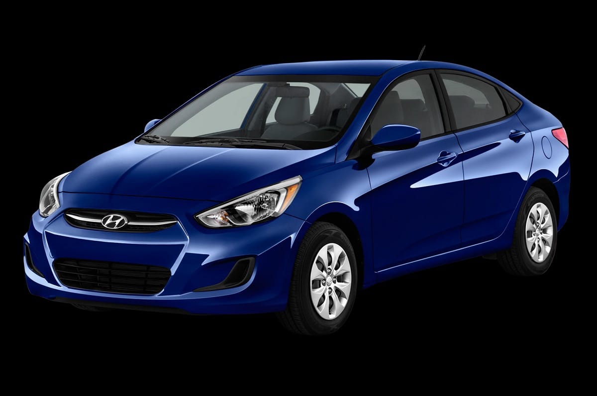 Manual HYUNDAI ACCENT BLUE 2017 de Usuario