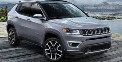 Manual JEEP COMPASS 2018 de Usuario en PDF Gratis