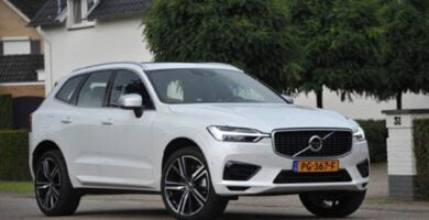 Manual VOLVO XC60 TWIN ENGINE 2018 de Usuario