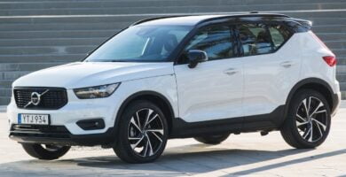 Manual VOLVO XC40 2020 de Usuario