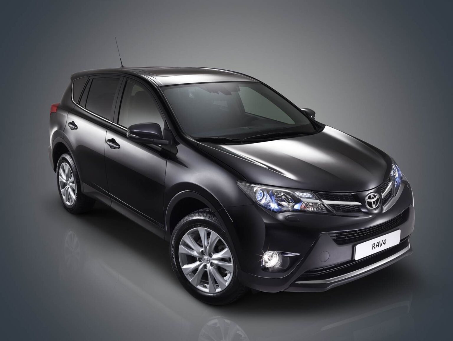 Manual Toyota RAV4 2014 de Usuario