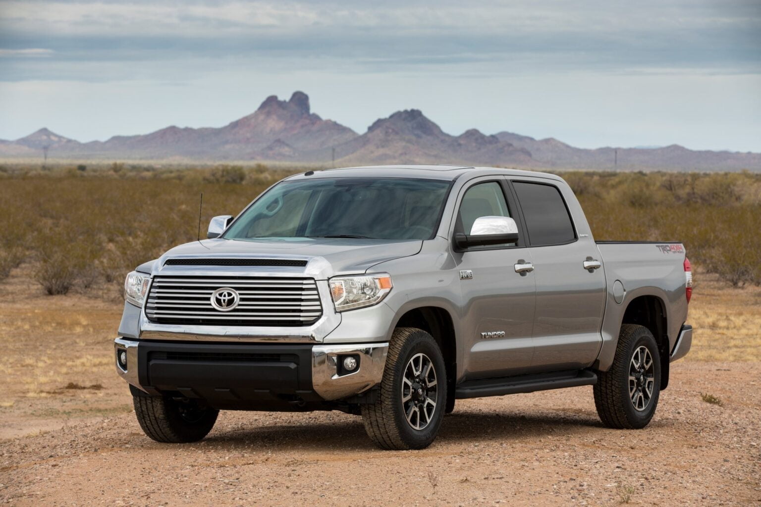 Manual Toyota Tundra 2014 de Usuario