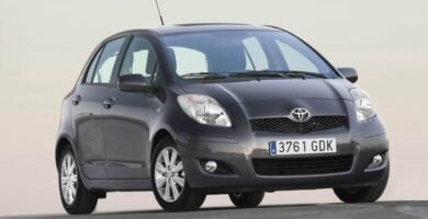 Manual Toyota Yaris 2009 de Usuario