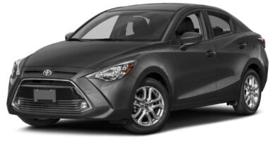 Manual Toyota Yaris IA 2017 de Usuario