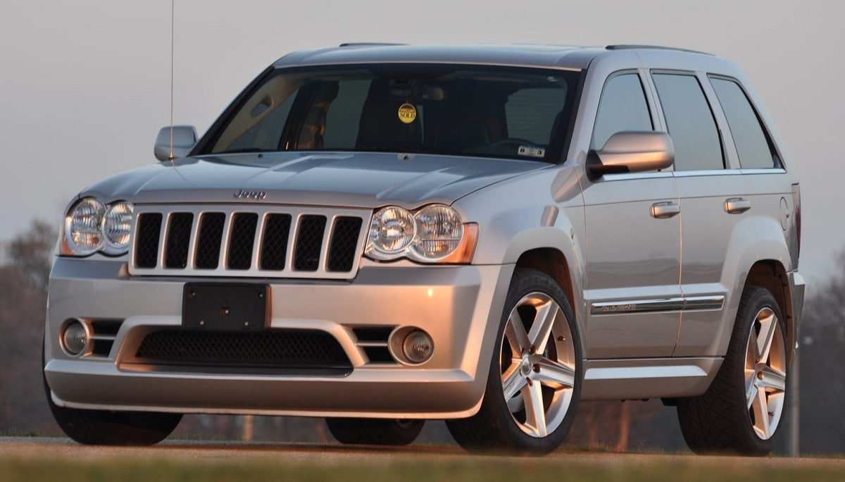 Manual JEEP GRAND CHEROKEE SRT8 2008 de Usuario en PDF Gratis