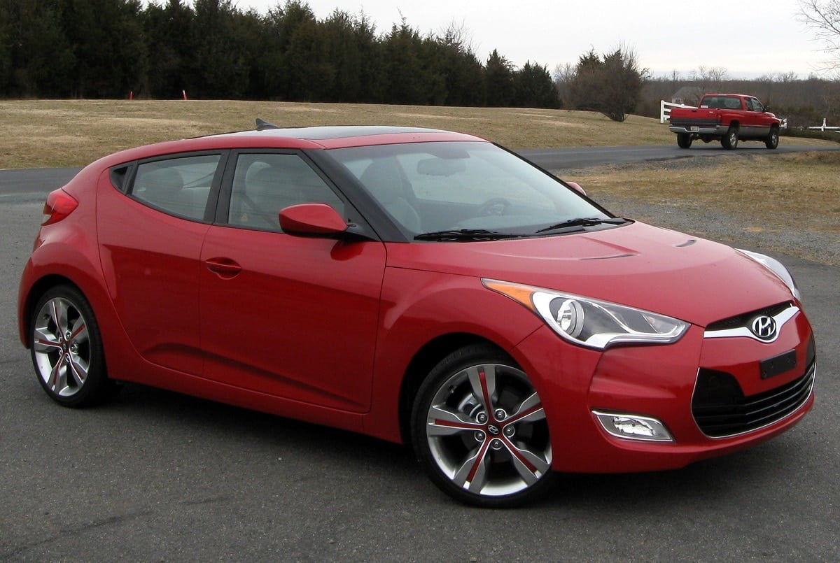 Manual HYUNDAI VELOSTER 2012 de Usuario