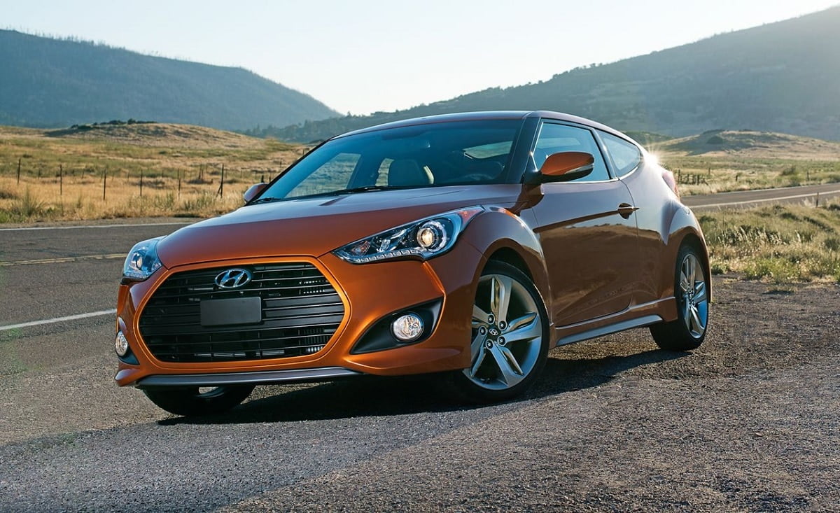 Manual HYUNDAI VELOSTER 2013 de Usuario